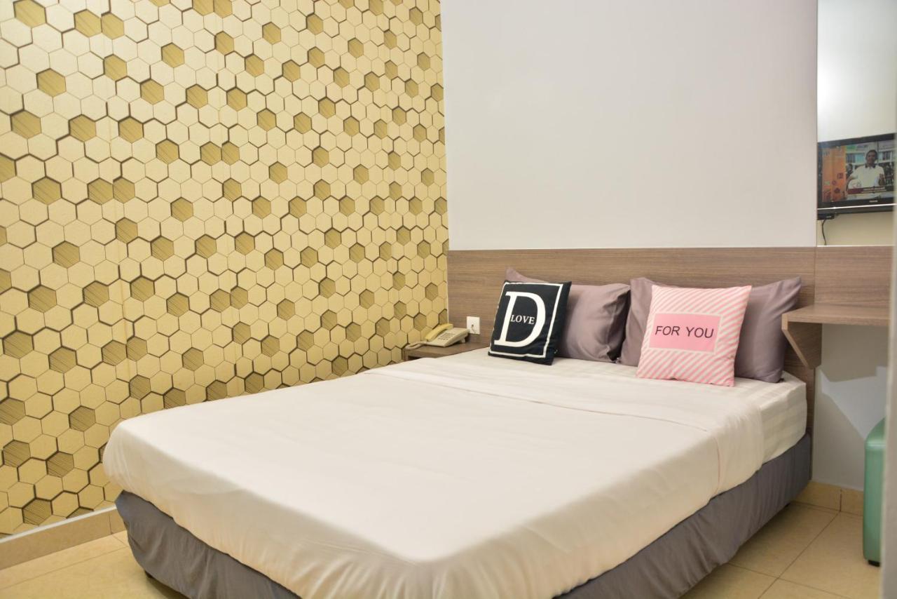 Duta Hotel Kuala Lumpur Esterno foto