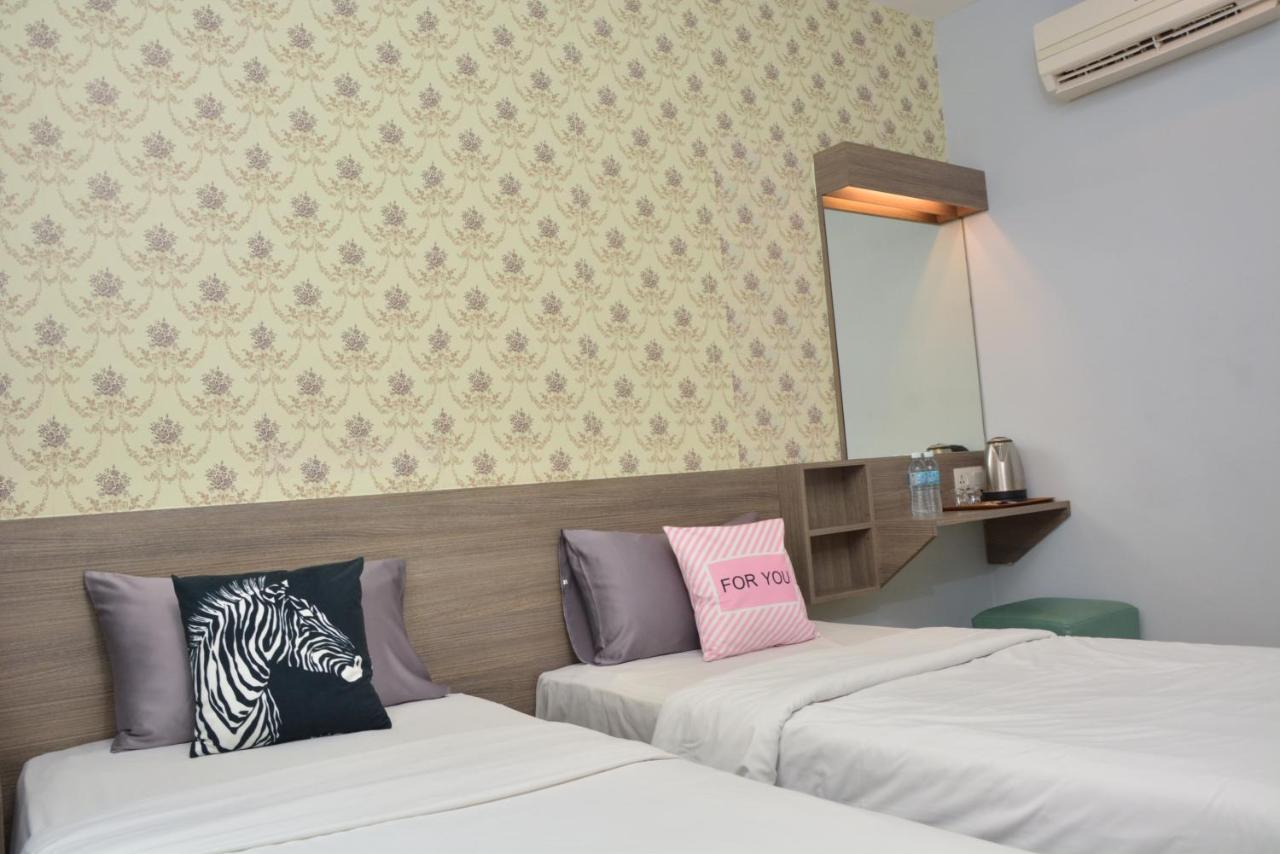 Duta Hotel Kuala Lumpur Esterno foto